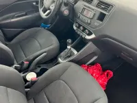 Gebraucht Kia Rio 85 PS (62 kW) 2014 Schwarz Limousine