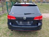 Gebraucht VW Passat Trendline 122 PS (89 kW) 2011 Schwarz Kombi
