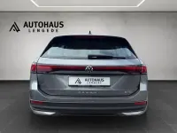 Gebraucht VW Passat 150 PS (110 kW) 2024 Grau Kombi