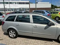 Gebraucht Opel Astra Edition 105 PS (77 kW) 2007 Gold Kombi
