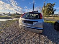 Gebraucht Ford Focus Viva 116 PS (85 kW) 2004 Silber Limousine