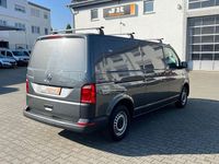 Gebraucht VW Transporter 150 PS (110 kW) 2019 Grau Van
