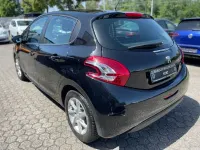 Gebraucht Peugeot 208 Active 68 PS (50 kW) 2014 Schwarz Kleinwagen