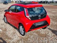 Gebraucht Toyota Aygo 69 PS (50 kW) 2015 Rot Kleinwagen
