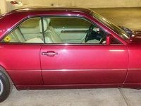 Gebraucht Mercedes 230 132 PS (97 kW) 1990 Rot