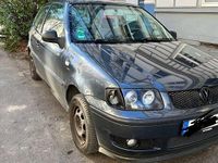 Gebraucht VW Polo 60 PS (44 kW) 2000 Grau Limousine