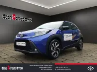 Gebraucht Toyota Aygo X 72 PS (52 kW) 2025 Juniper blue (8y8)/ black mica SUV