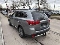Gebraucht Mitsubishi Outlander Top 150 PS (110 kW) 2016 Grau SUV