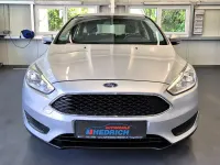 Gebraucht Ford Focus Trend 125 PS (91 kW) 2016 Silber Limousine
