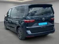 Gebraucht VW Multivan Life 150 PS (110 kW) 2026 Blau Van / Kleinbus