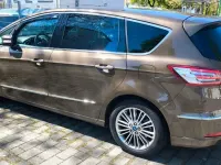 Gebraucht Ford S-MAX Vignale 179 PS (131 kW) 2017 Braun Van / Kleinbus