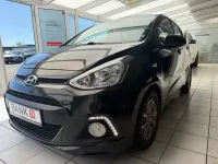 Gebraucht Hyundai i10 Edition 87 PS (63 kW) 2015 Phantom black Kleinwagen