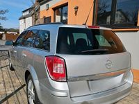 Gebraucht Opel Astra 150 PS (110 kW) 2010 Grau Kombi