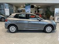Neu Skoda Fabia Essence 80 PS (58 kW) 2025 Graphitegrau metallic Kleinwagen