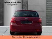 Gebraucht Kia Ceed 109 PS (80 kW) 2009 So red Kleinwagen
