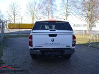 Gebraucht Renault Alaskan Life 163 PS (119 kW) 2018 Weiß Pickup