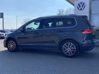 Gebraucht VW Touran Highline 150 PS (110 kW) 2022 Grau Van / Kleinbus