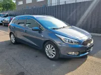 Gebraucht Kia Ceed Sportswagon 128 PS (94 kW) 2015 Blau Kombi