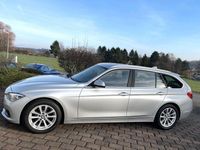 Gebraucht BMW 320 Advantage 184 PS (135 kW) 2019 Silber Kombi