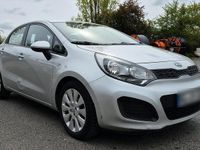 Gebraucht Kia Rio 109 PS (80 kW) 2011 Grau Kleinwagen