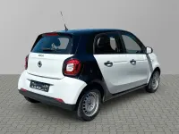 Gebraucht Smart ForFour 71 PS (52 kW) 2018 Weiß Kleinwagen