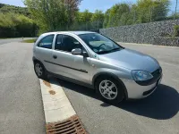 Second-hand Opel Corsa Comfort 75 CP (55 kW) 2002 Argintiu Hatchback