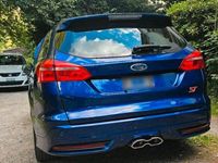 Gebraucht Ford Focus Sport 185 PS (136 kW) 2017 Blau Kombi