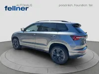 Neu Skoda Karoq SportLine 150 PS (110 kW) 2026 Grau SUV