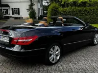 Gebraucht Mercedes E250 Avantgarde 204 PS (150 kW) 2011 Blau Cabrio