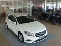 Gebraucht Mercedes A180 122 PS (89 kW) 2014 Weiß Limousine