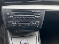 Gebraucht BMW 118 129 PS (94 kW) 2006 Schwarz Kleinwagen