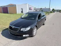 Gebraucht Skoda Superb Ambition 170 PS (125 kW) 2012 Schwarz Kombi