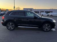 Gebraucht Audi Q5 S-Line 190 PS (139 kW) 2019 Mythosschwarz metallic SUV
