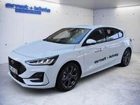 Gebraucht Ford Focus ST-Line X 155 PS (114 kW) 2024 Frozen white Limousine
