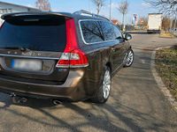 Gebraucht Volvo V70 215 PS (158 kW) 2014 Braun Kombi
