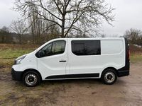 Gebraucht Renault Trafic 121 PS (88 kW) 2017 Weiß Van / Kleinbus