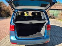 Gebraucht VW Touran Cup 105 PS (77 kW) 2014 Blau Van / Kleinbus