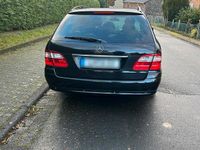 Gebraucht Mercedes E220 150 PS (110 kW) 2004 Schwarz Kombi