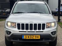 Gebraucht Jeep Compass Sport 156 PS (114 kW) 2013 Grau SUV