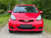 Używany Toyota Aygo Cool 68 KM (50 kW) 2010 Czerwony Hatchback