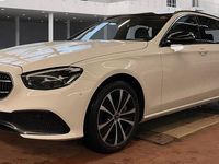 Gebraucht Mercedes E300 Night 194 PS (142 kW) 2022 Weiß Kombi