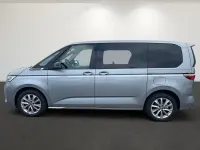 Gebraucht VW Multivan Style 150 PS (110 kW) 2024 Silber Van / Kleinbus