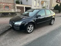 Gebraucht Ford Focus 100 PS (73 kW) 2006 Schwarz Kleinwagen