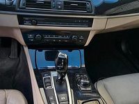 Gebraucht BMW 525 218 PS (160 kW) 2012 Grau Kombi
