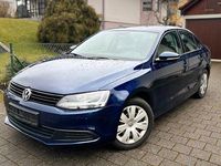 Gebraucht VW Jetta Trendline 105 PS (77 kW) 2013 Blau Limousine