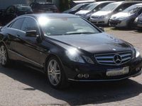 Second-hand Mercedes E200 184 CP (135 kW) 2011 Negru Coupe