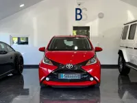 Gebraucht Toyota Aygo X-play 69 PS (50 kW) 2015 Rot Kleinwagen
