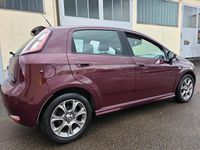 Gebraucht Fiat Grande Punto Dynamic 105 PS (77 kW) 2012 Violet Kleinwagen