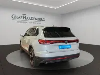 Gebraucht VW Touareg 231 PS (169 kW) 2025 Beige SUV