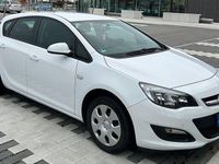 Gebraucht Opel Astra Edition 120 PS (88 kW) 2015 Weiß Limousine